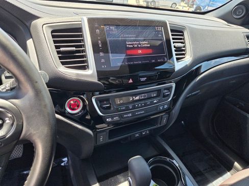Used 2018 Honda Ridgeline Black Edition image 26
