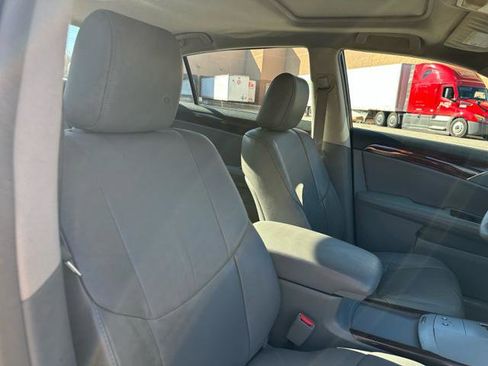 Used 2010 Toyota Avalon XLS image 14