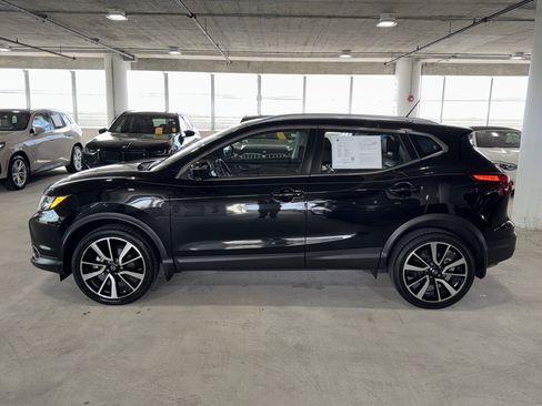 Used 2017 Nissan Rogue Sport SL w/ SL Premium Package image 5