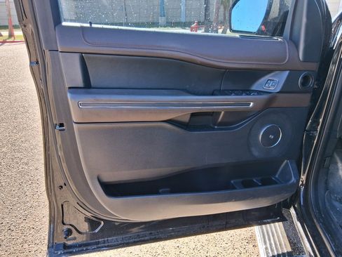 Used 2020 Ford Expedition Max King Ranch image 10