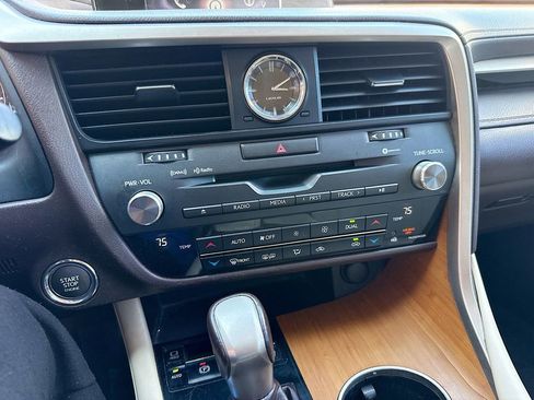 Used 2019 Lexus RX 350 350 w/ Premium Package image 17