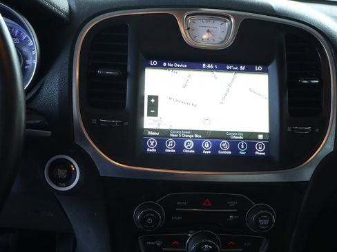 Used 2017 Chrysler 300 C w/ Light Group image 20