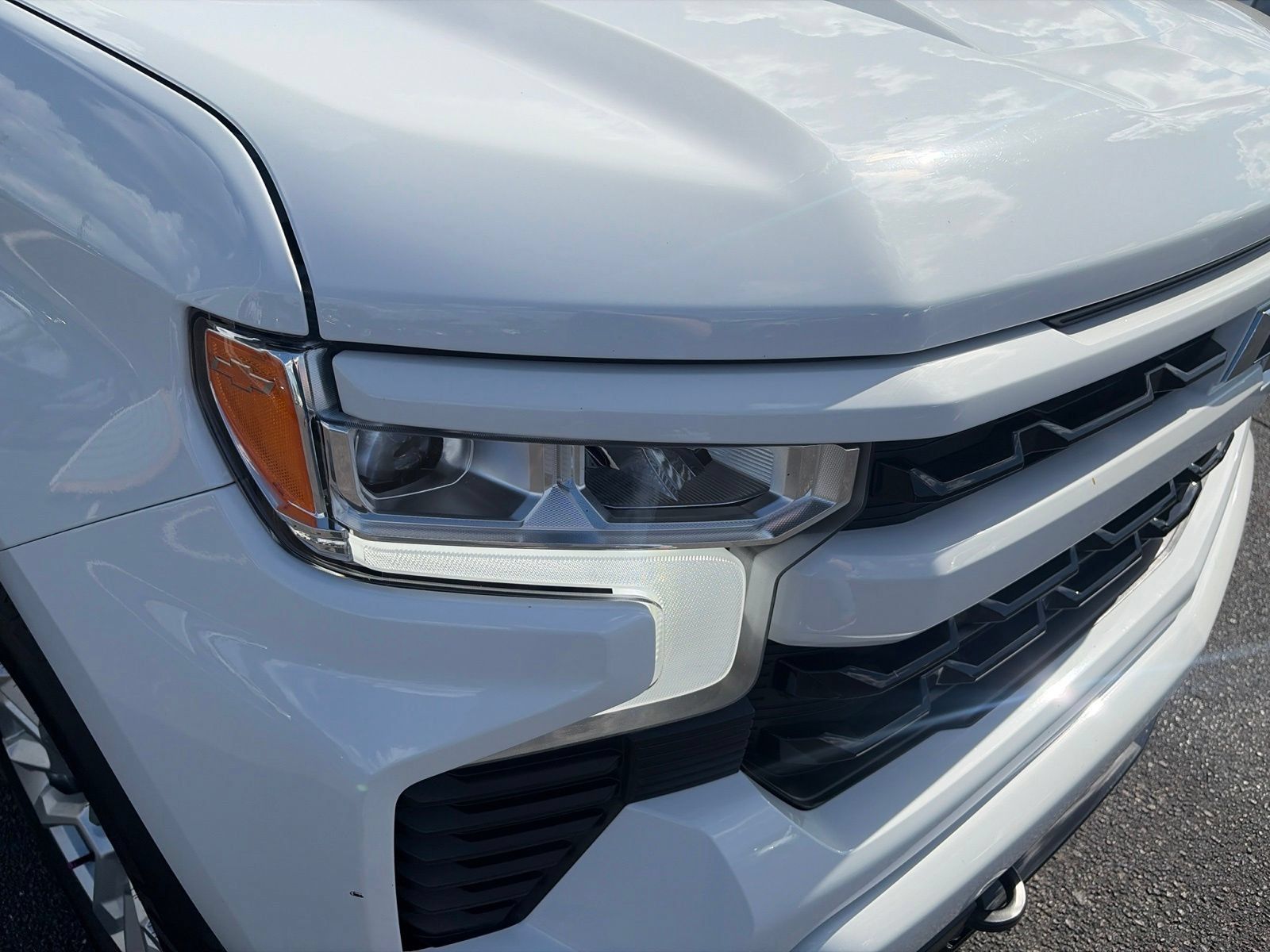 Used 2023 Chevrolet Silverado 1500 RST AWD/4WD image 19