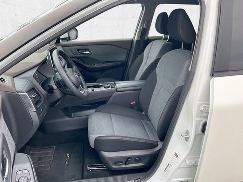 Certified 2023 Nissan Rogue SV AWD/4WD image 13