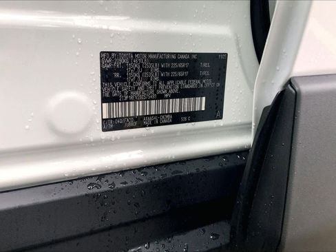 New 2025 Toyota RAV4 XLE image 21