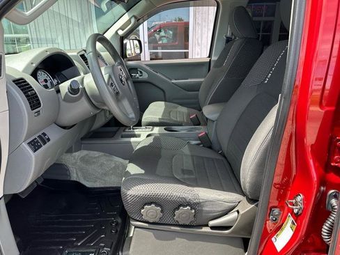Used 2016 Nissan Frontier Desert Runner RWD image 9