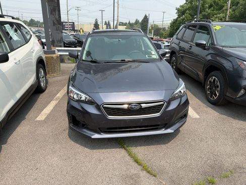 Used 2017 Subaru Impreza 2.0i Premium AWD/4WD image 3