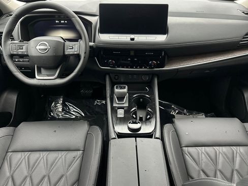 New 2026 Nissan Rogue Platinum w/ Platinum Premium Package AWD/4WD image 16