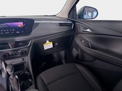 Used 2025 Buick Encore GX Preferred FWD image 22