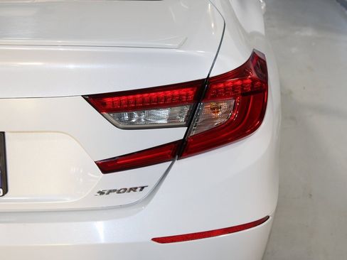 Used 2019 Honda Accord Sport image 39