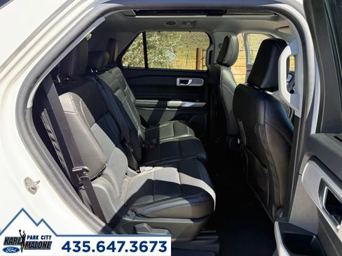 Used 2022 Ford Explorer Limited w/ Equipment Group 301A AWD/4WD image 34