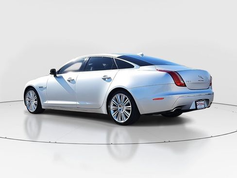 Used 2015 Jaguar XJ L Portfolio RWD image 7