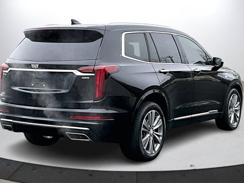 Used 2022 Cadillac XT6 Premium Luxury w/ Technology Package image 9