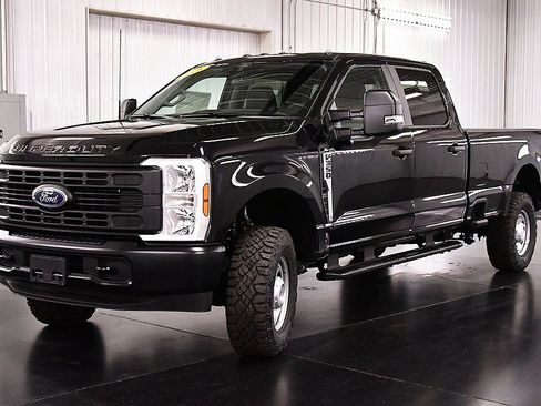 New 2026 Ford F350 XL image 3