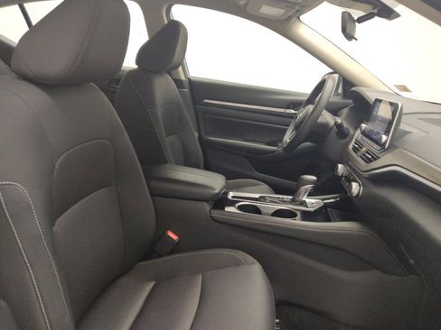 Used 2023 Nissan Altima 2.5 SV image 21