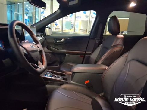 Used 2025 Ford Escape ST-Line Elite w/ Premium Technology Package image 13