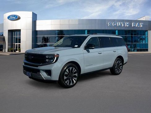 Certified 2025 Ford Expedition Platinum w/ Driver's Package AWD/4WD image 1