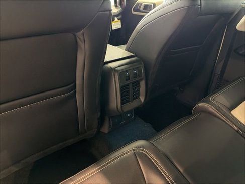New 2026 Ford Bronco Outer Banks w/ Sasquatch Package AWD/4WD image 9