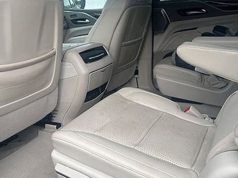 Certified 2023 Cadillac Escalade Sport Platinum image 10