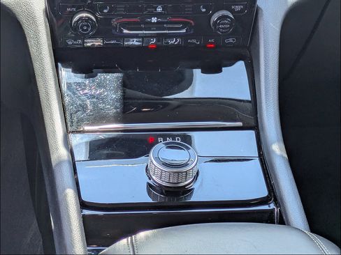 Used 2022 Jeep Grand Cherokee L Limited RWD image 23
