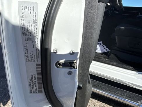 Used 2024 RAM 2500 Big Horn image 32