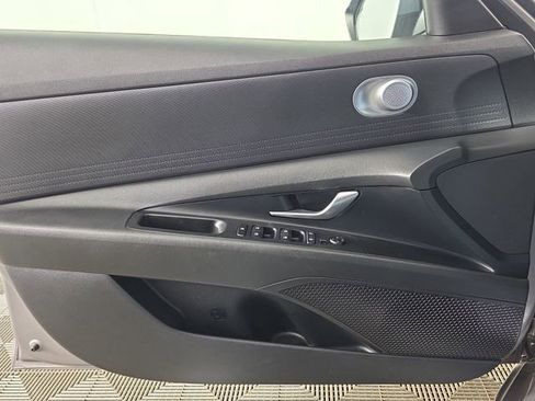 Used 2021 Hyundai Elantra SEL w/ Cargo Package image 33