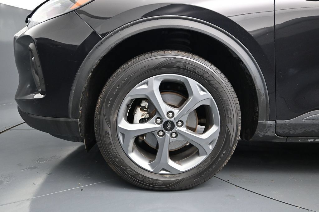Used 2025 Ford Escape ST-Line Select AWD/4WD image 12