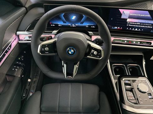 New 2026 BMW i7 xDrive60 image 26