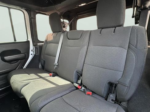 Used 2021 Jeep Wrangler Unlimited Sport image 25