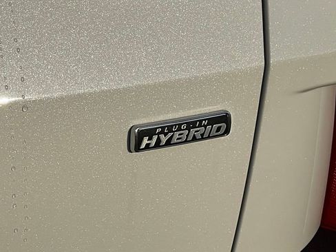 New 2026 Ford Escape SE FWD image 8