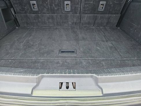 Used 2024 Ford Expedition Max XLT RWD image 16