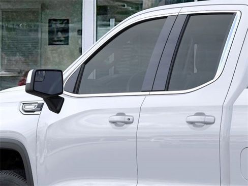 New 2026 GMC Sierra 1500 SLE image 12