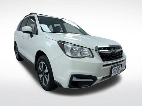 Used 2018 Subaru Forester 2.5i Premium AWD/4WD image 2