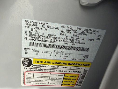Used 2025 Ford Expedition Platinum AWD/4WD image 39