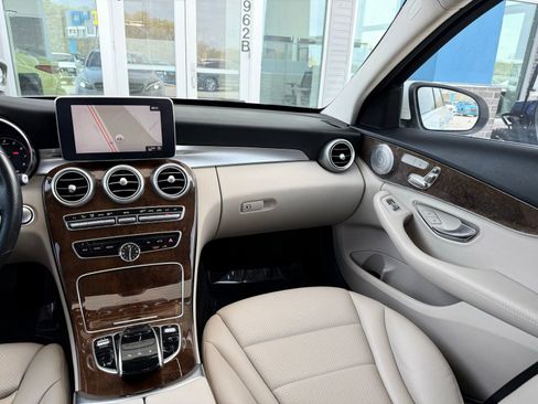 Used 2016 Mercedes-Benz C 300 4MATIC Sedan image 35