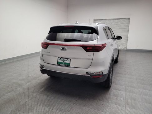 Used 2021 Kia Sportage EX AWD/4WD image 7