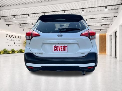 Used 2019 Nissan Kicks SR w/ Exterior Package FWD image 9