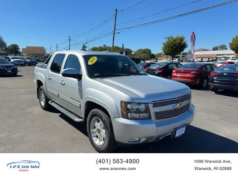 Used 2010 Chevrolet Avalanche LT w/ Luxury Package image 1