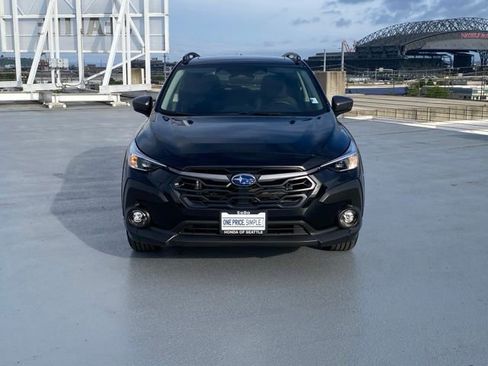 Used 2025 Subaru Crosstrek 2.0i Premium AWD/4WD image 2