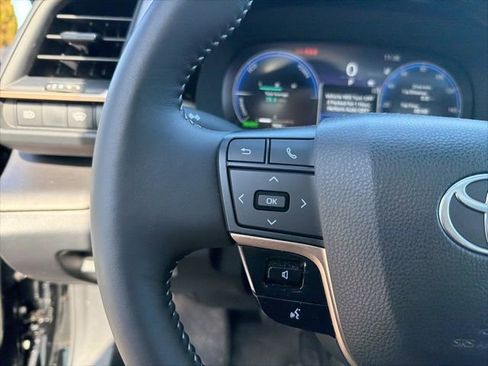 Used 2025 Toyota Crown Nightshade image 22