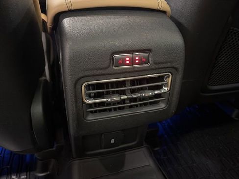 Used 2022 Lincoln Corsair Reserve w/ Equipment Group 201A image 16