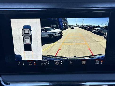 New 2026 GMC Sierra 1500 AT4X w/ LPO, Black Badging Package AWD/4WD image 9