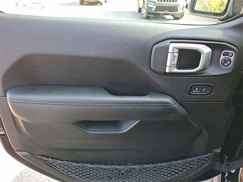 Used 2022 Jeep Wrangler Unlimited Rubicon 4xe w/ Cold Weather Group image 12