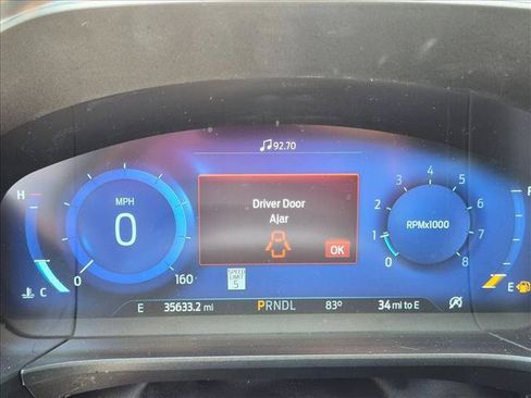 Used 2021 Ford Escape Titanium w/ Titanium Elite Package AWD/4WD image 10