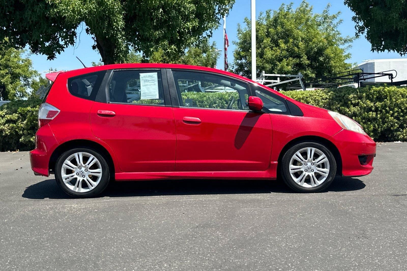 Used 2009 Honda Fit Sport image 3