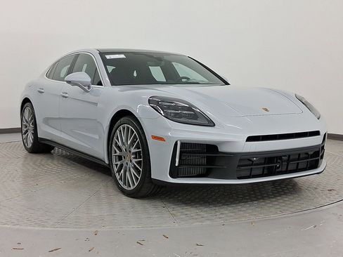 New 2026 Porsche Panamera 4 image 7
