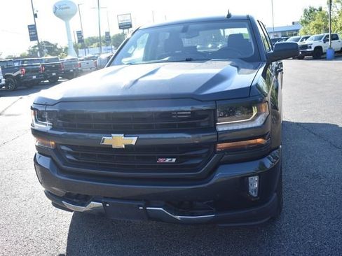 Used 2018 Chevrolet Silverado 1500 LT w/ All Star Edition AWD/4WD image 7