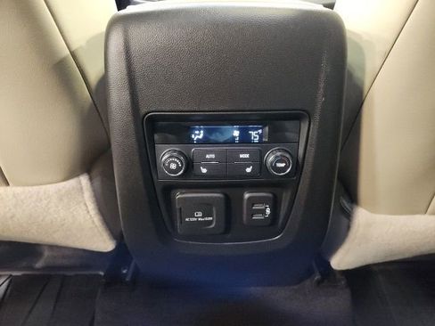 Used 2019 Buick Enclave Premium w/ Experience Buick Package image 25