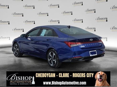 Used 2023 Hyundai Elantra Limited w/ Cargo Package image 19