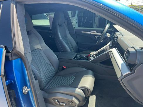 Used 2021 Lamborghini Urus image 9